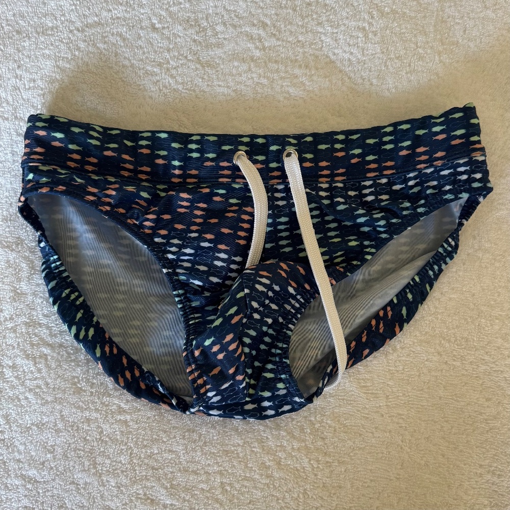🐠🌊 Double Fish Print! 2(X)IST Swim Brief Set (2 Pairs) - Great Condition Small - Picture 6 of 9